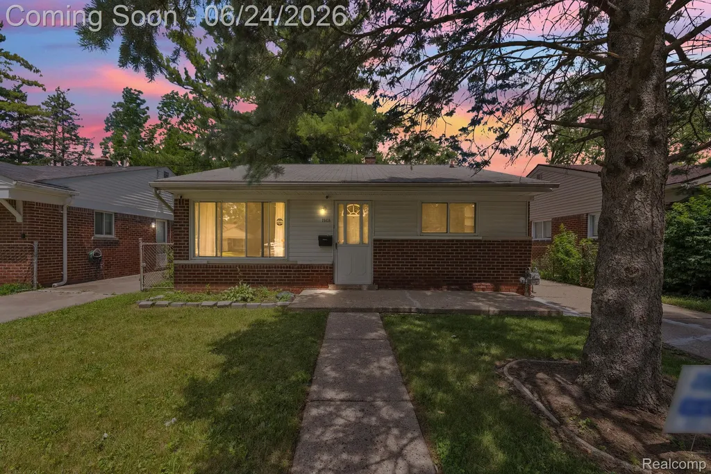 25636 Norfolk Street Dearborn Heights City MI 48125