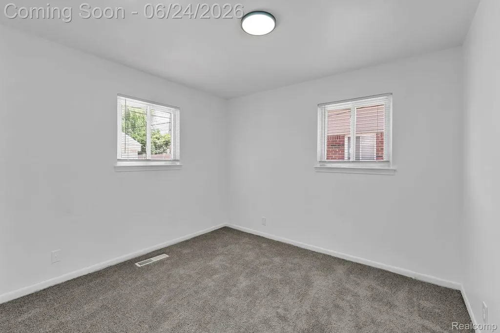 25636 Norfolk Street Dearborn Heights City MI 48125