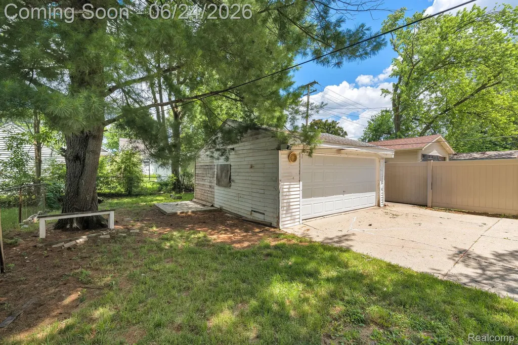25636 Norfolk Street Dearborn Heights City MI 48125