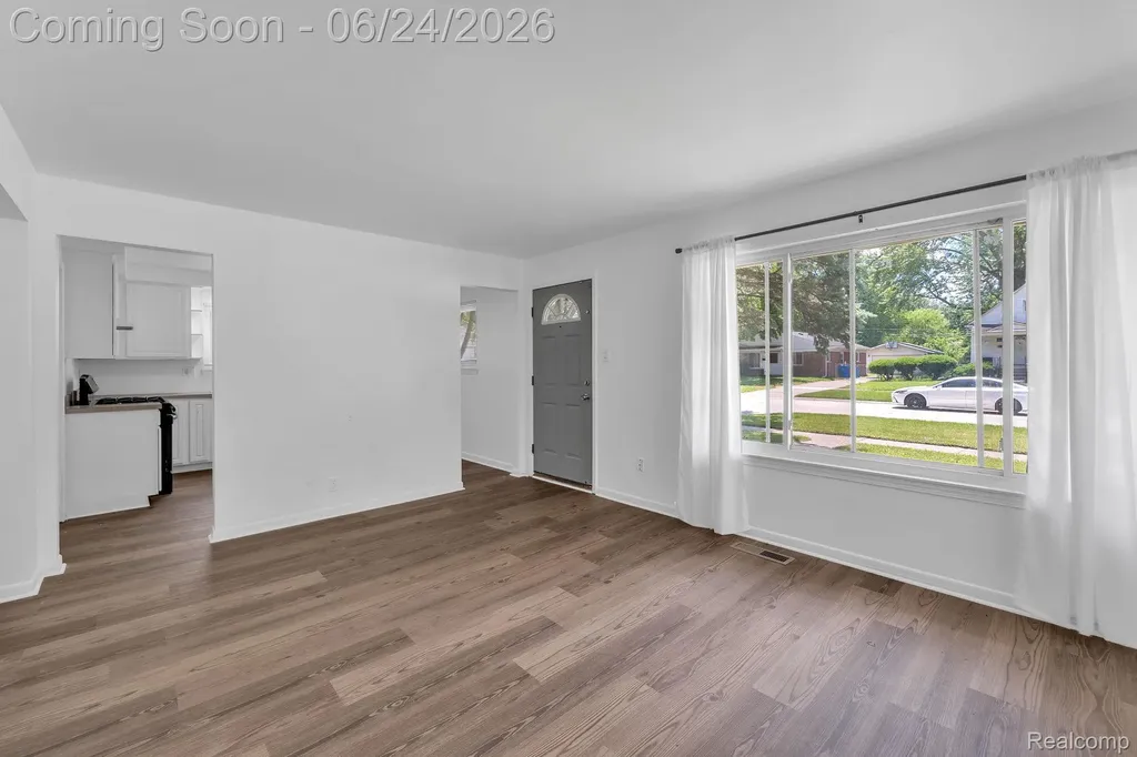 25636 Norfolk Street Dearborn Heights City MI 48125