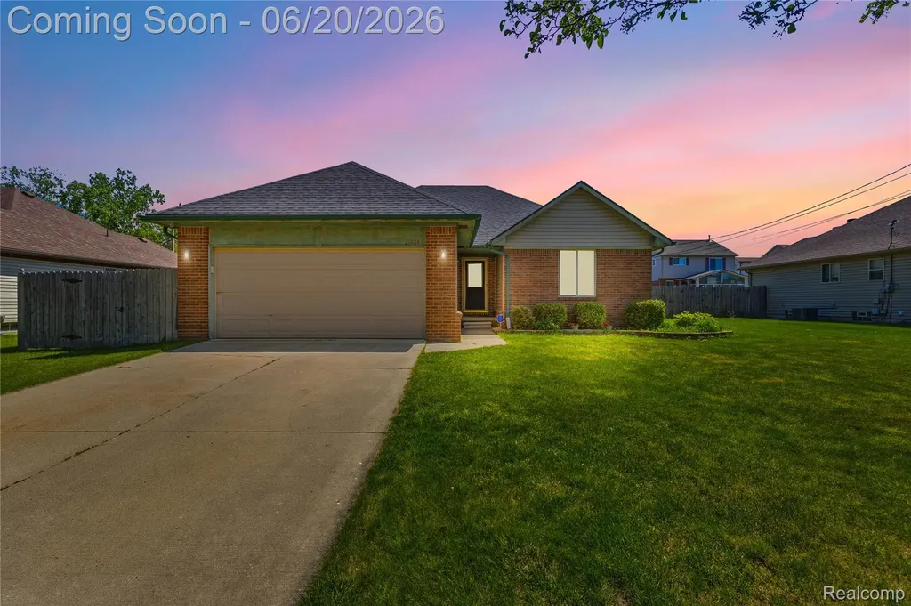 21884 Laurel Street Clinton Charter Township MI 48035