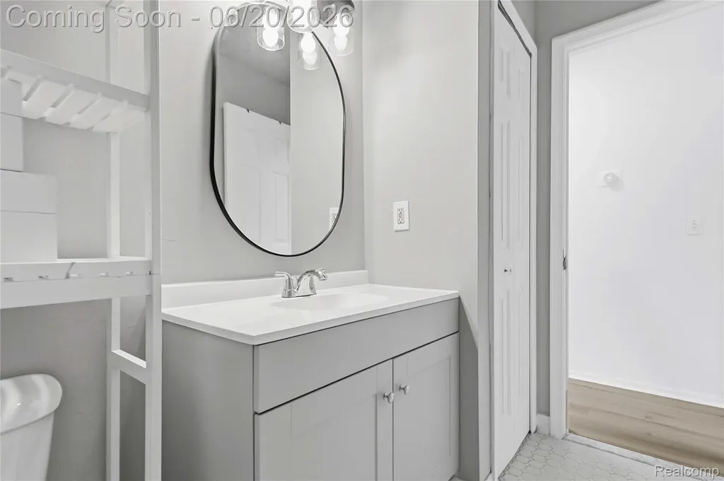 21884 Laurel Street Clinton Charter Township MI 48035