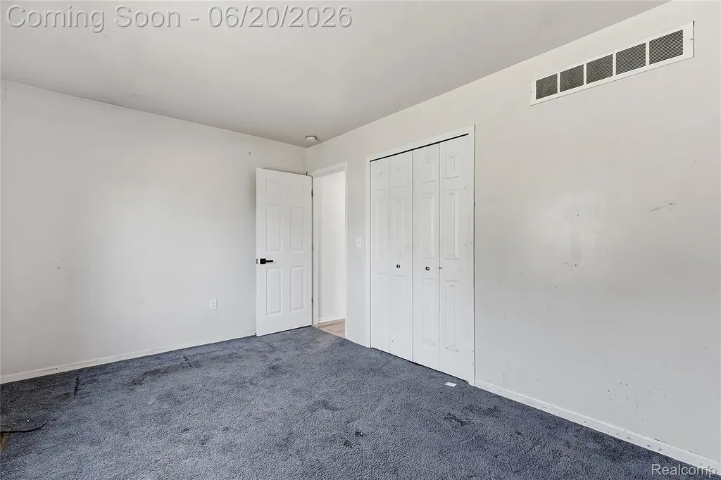 21884 Laurel Street Clinton Charter Township MI 48035
