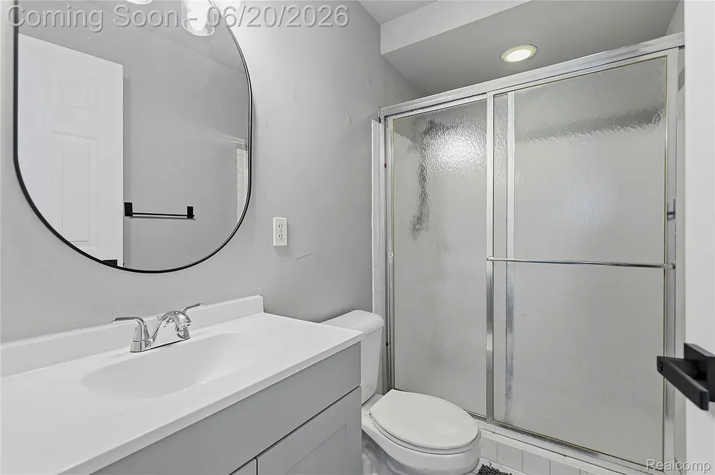 21884 Laurel Street Clinton Charter Township MI 48035