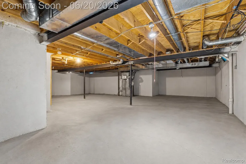 21884 Laurel Street Clinton Charter Township MI 48035