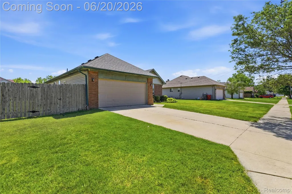 21884 Laurel Street Clinton Charter Township MI 48035