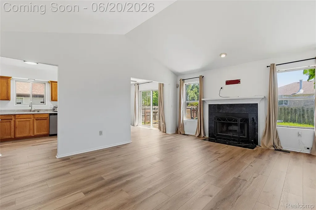21884 Laurel Street Clinton Charter Township MI 48035