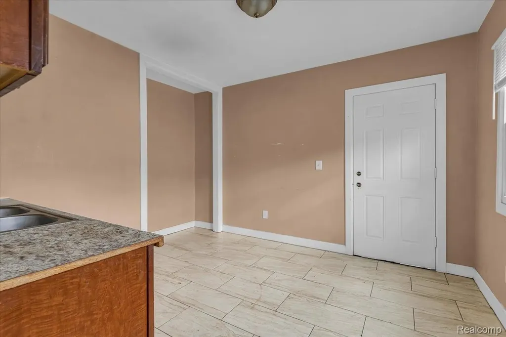 11368 Nardin Drive Detroit City MI 48204