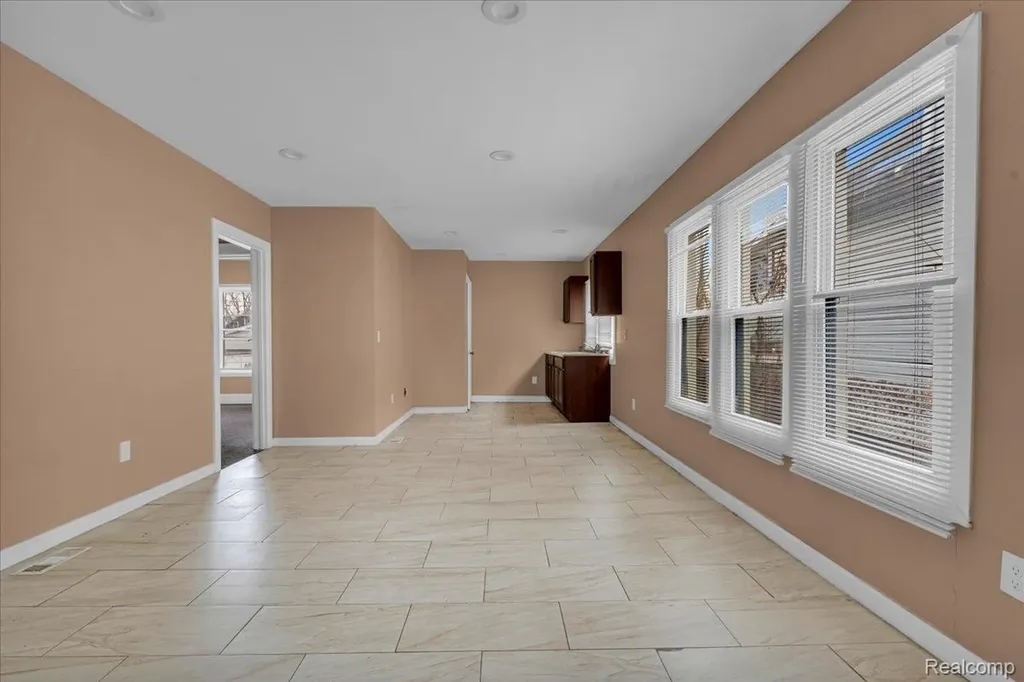 11368 Nardin Drive Detroit City MI 48204
