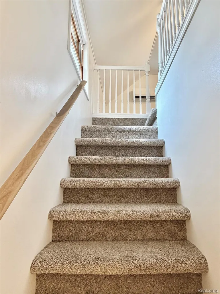 610 Quarter Street Rochester City MI 48307