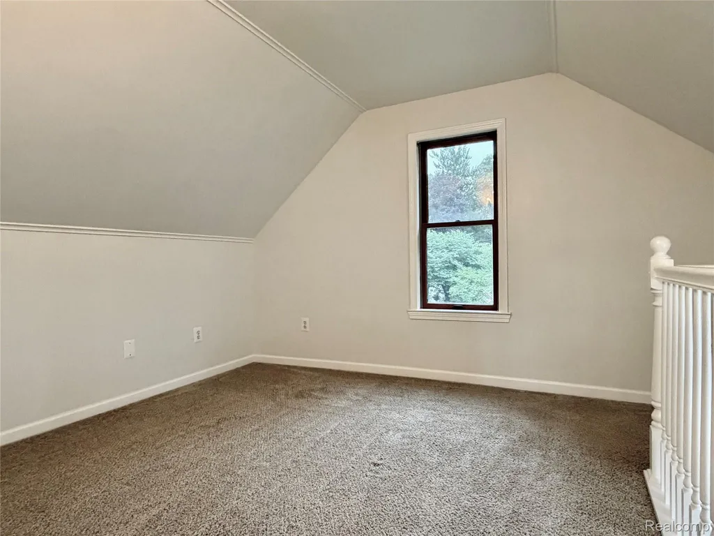 610 Quarter Street Rochester City MI 48307