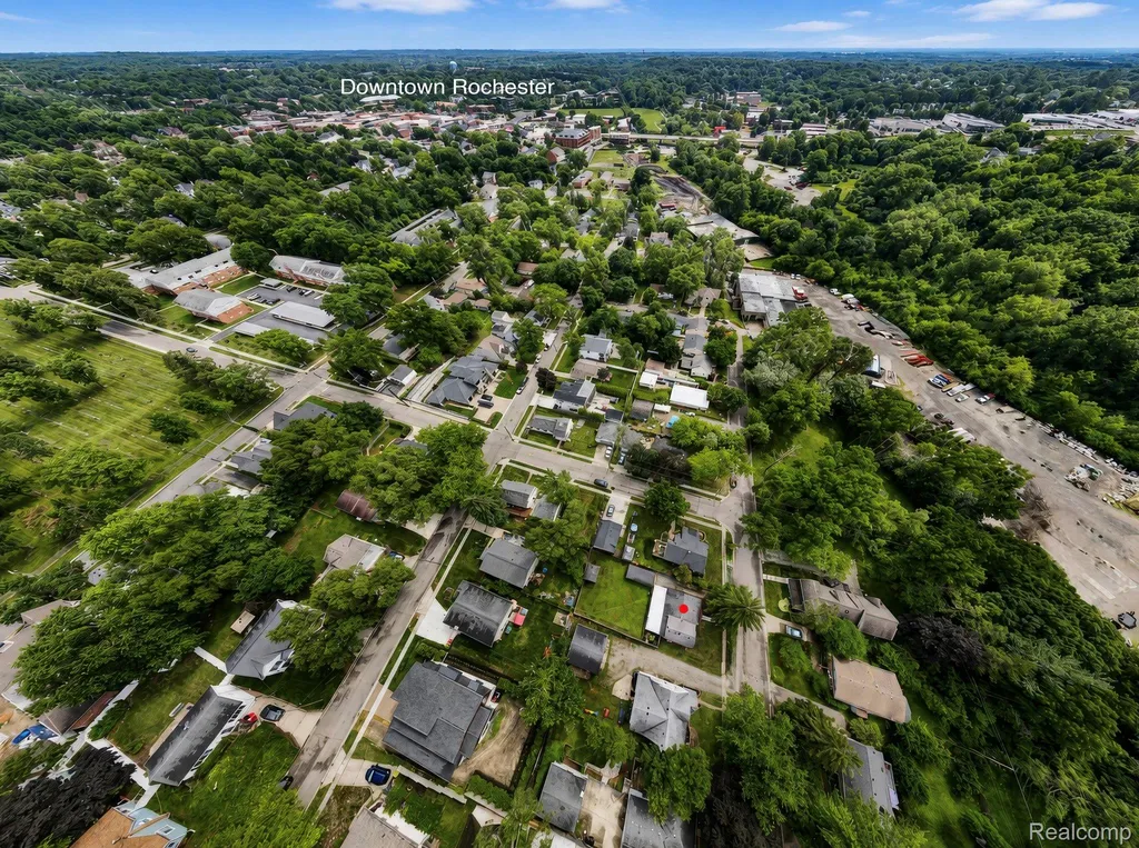 610 Quarter Street Rochester City MI 48307