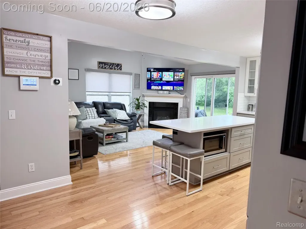 30680 Nelson Circle Westland City MI 48186