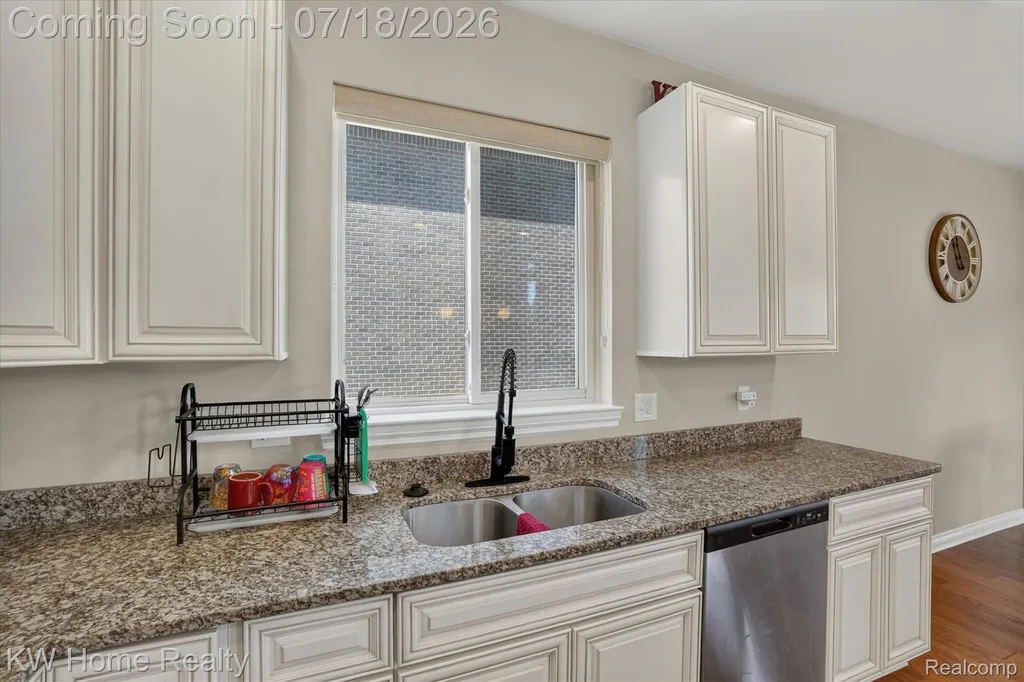21926 Duns Scotus Street Southfield City MI 48075