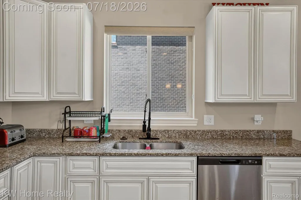 21926 Duns Scotus Street Southfield City MI 48075