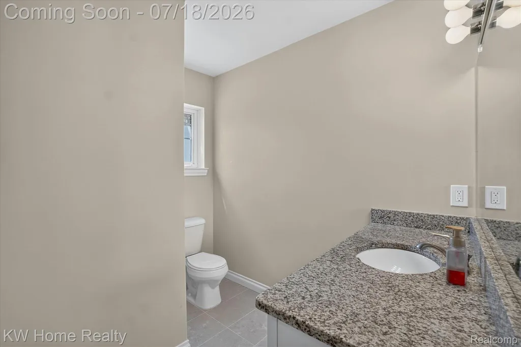 21926 Duns Scotus Street Southfield City MI 48075