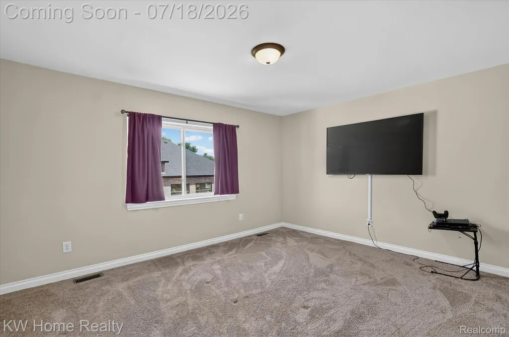 21926 Duns Scotus Street Southfield City MI 48075