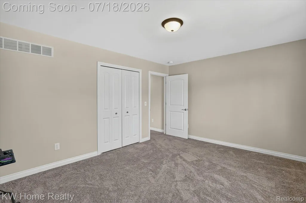 21926 Duns Scotus Street Southfield City MI 48075