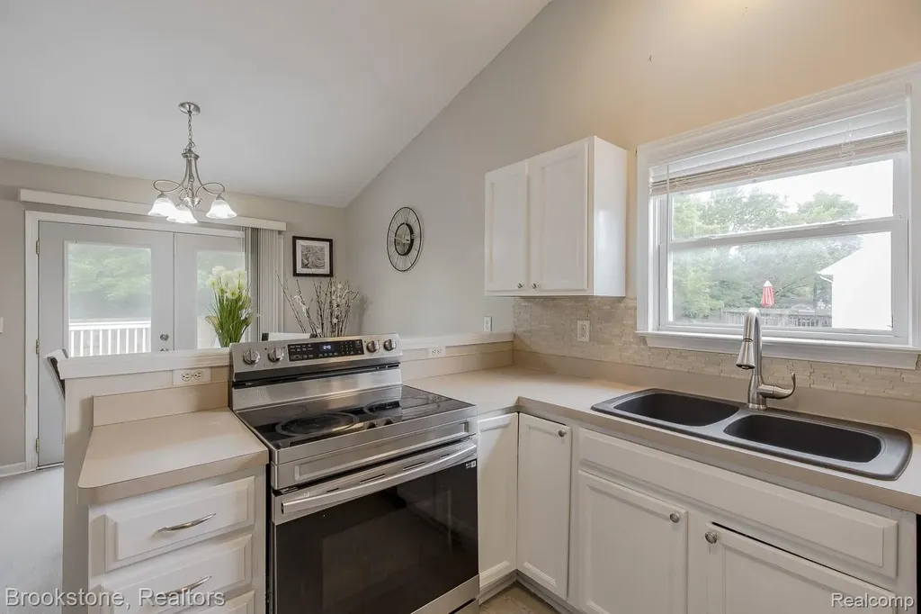 5039 Auker Drive Grand Blanc Charter Township MI 48507