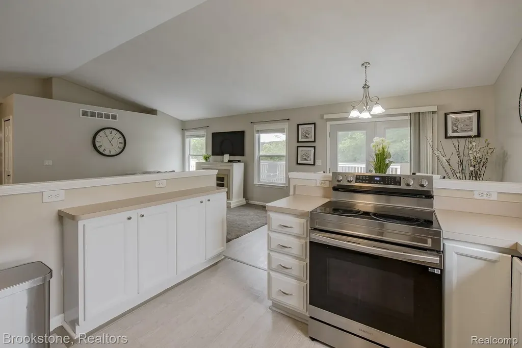 5039 Auker Drive Grand Blanc Charter Township MI 48507