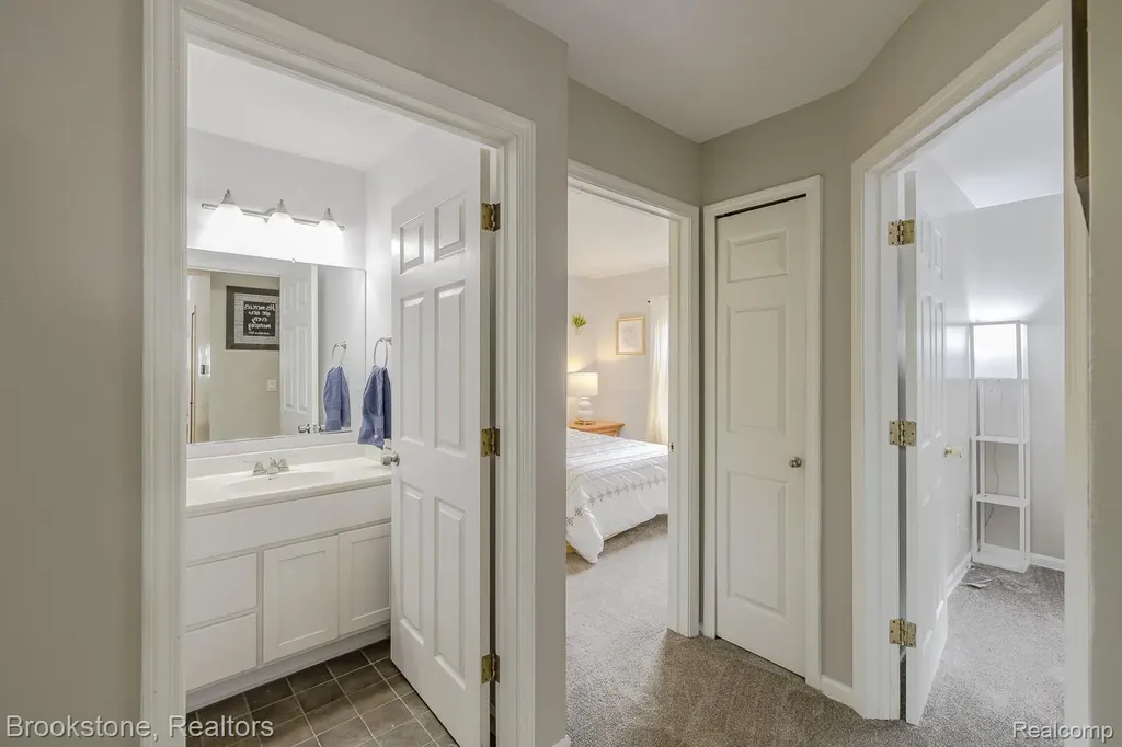 5039 Auker Drive Grand Blanc Charter Township MI 48507