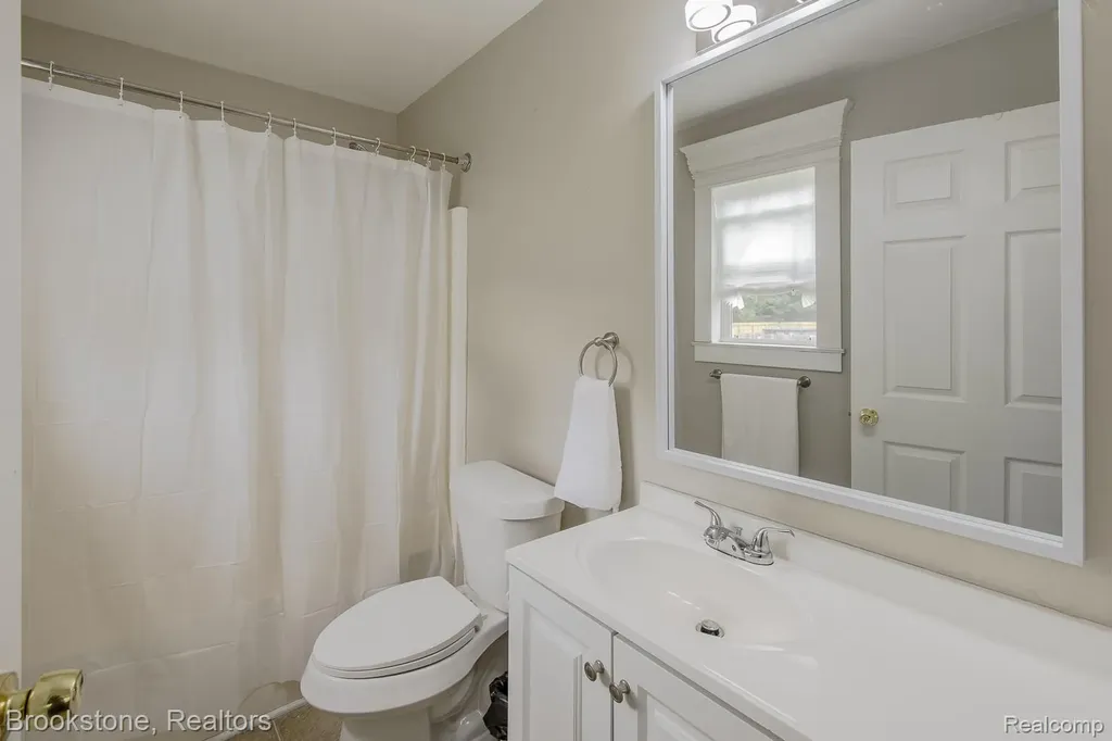5039 Auker Drive Grand Blanc Charter Township MI 48507