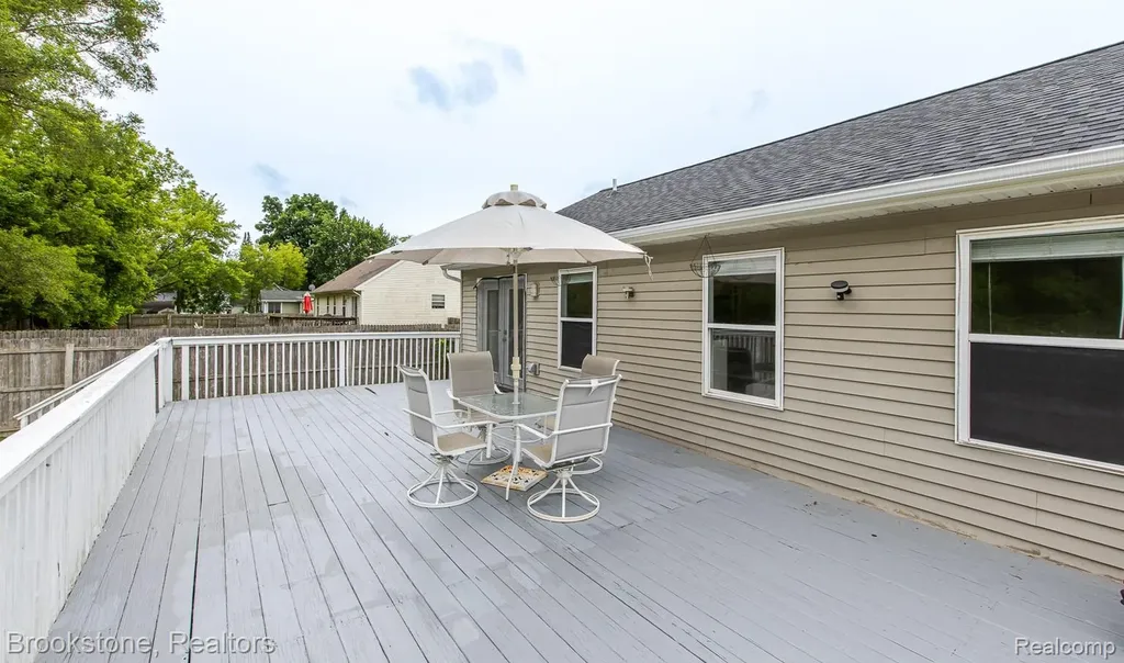 5039 Auker Drive Grand Blanc Charter Township MI 48507