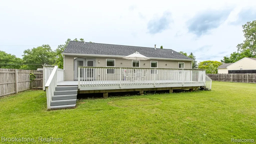 5039 Auker Drive Grand Blanc Charter Township MI 48507