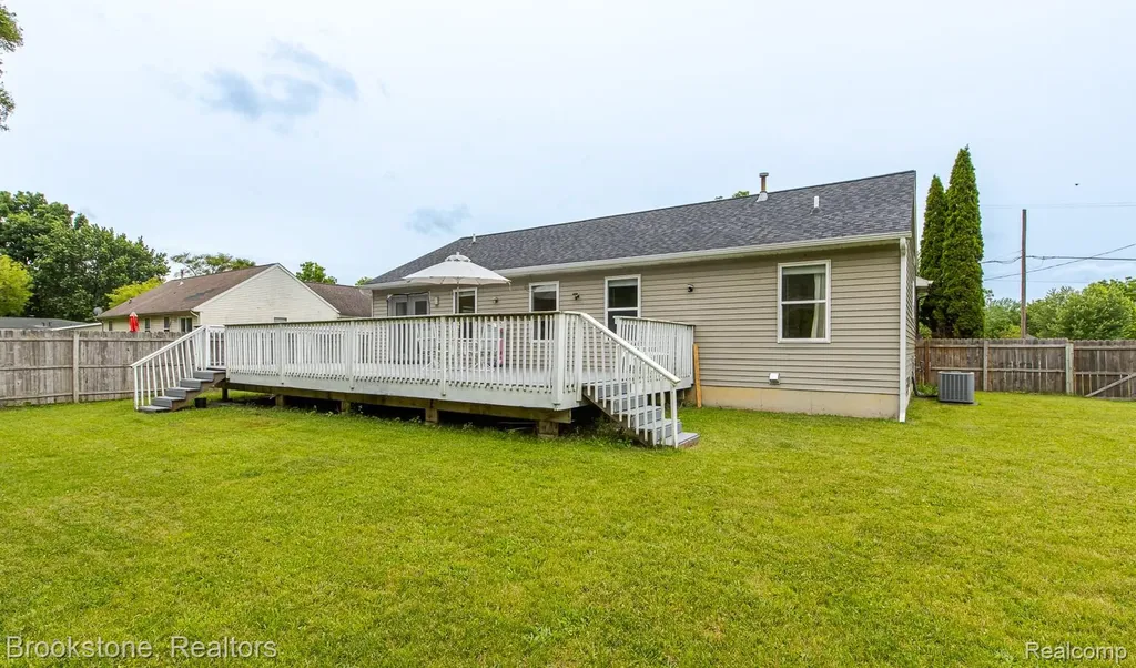 5039 Auker Drive Grand Blanc Charter Township MI 48507
