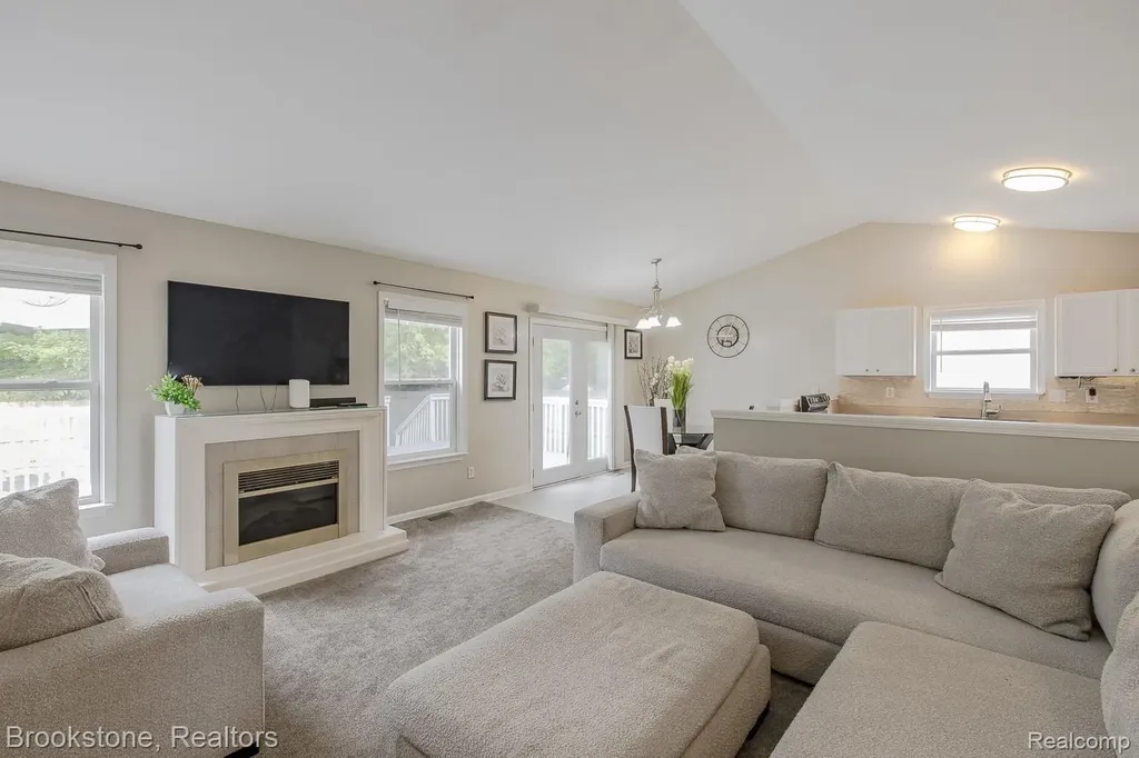5039 Auker Drive Grand Blanc Charter Township MI 48507