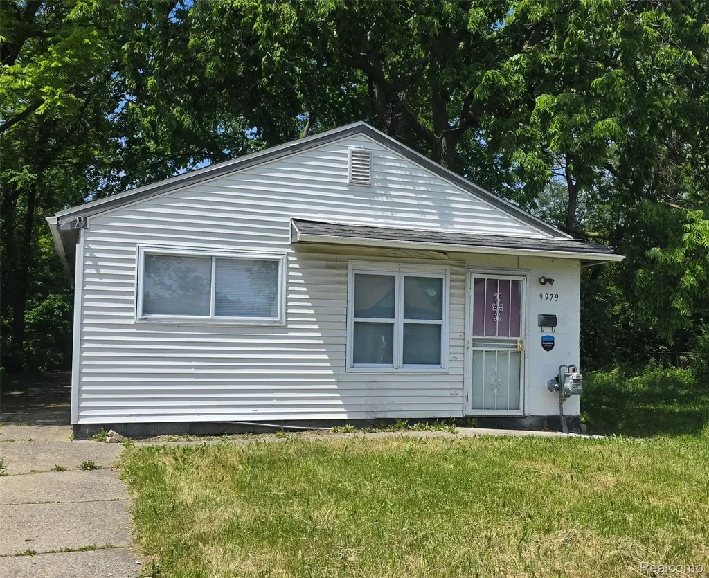 9979 Montrose Street Detroit City MI 48227