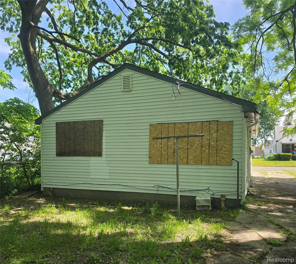 9979 Montrose Street Detroit City MI 48227