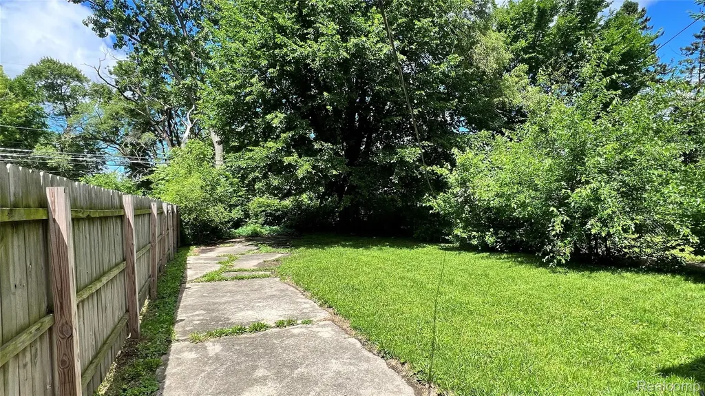 19225 Conley Street Detroit City MI 48234
