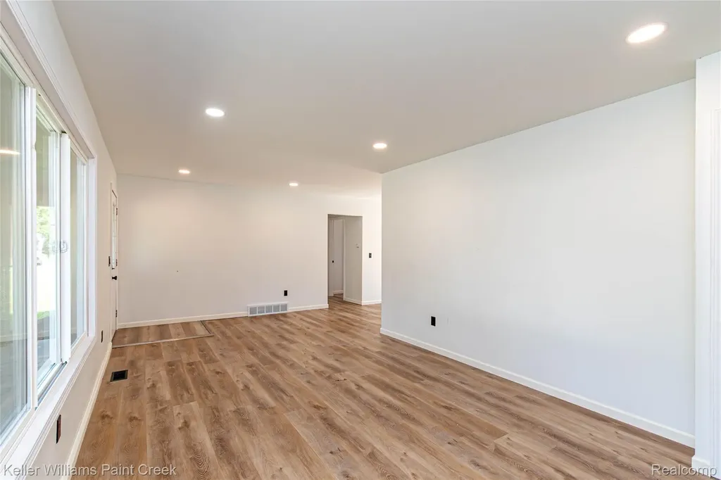 5143 Todd Street Grand Blanc Charter Township MI 48439