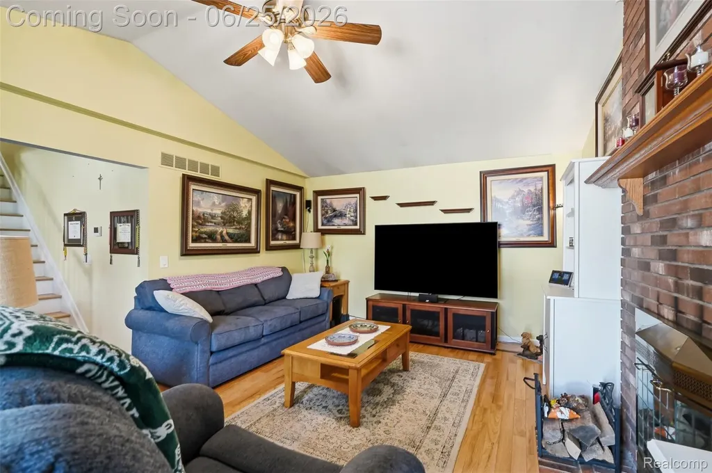 45658 Hanford Road Canton Charter Township MI 48187
