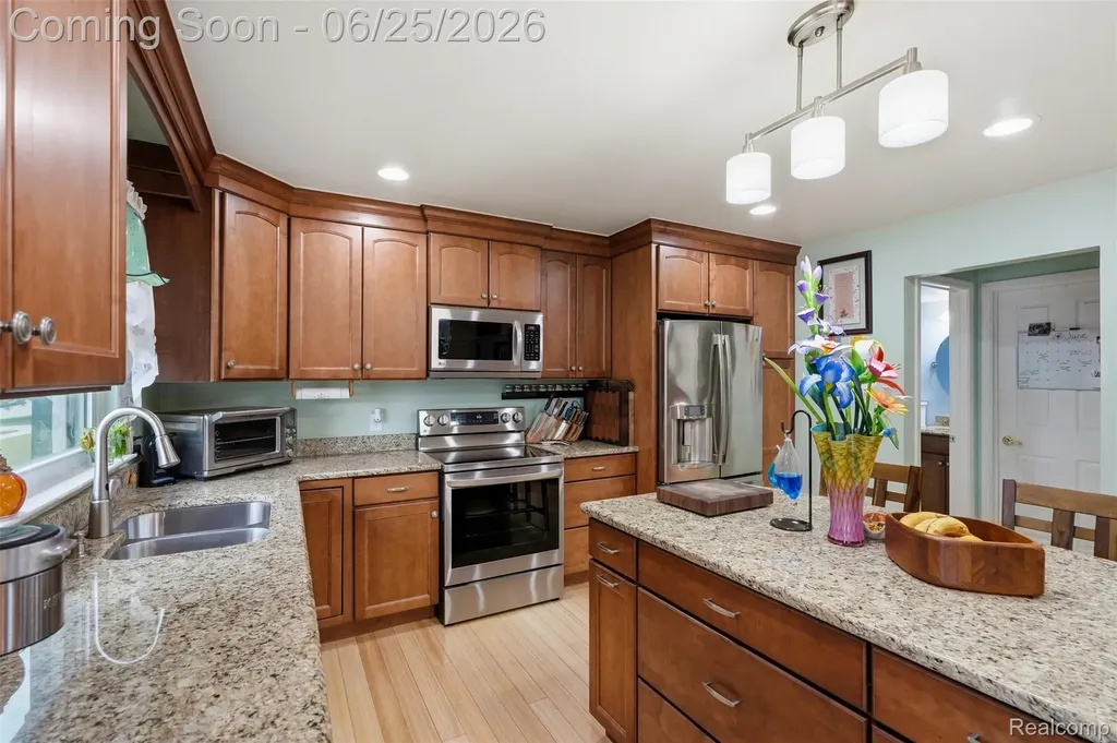 45658 Hanford Road Canton Charter Township MI 48187
