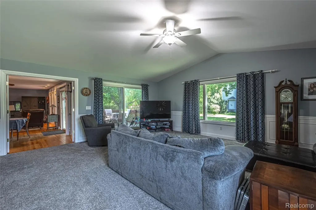 3241 Simpson Road Fort Gratiot Charter Township MI 48059