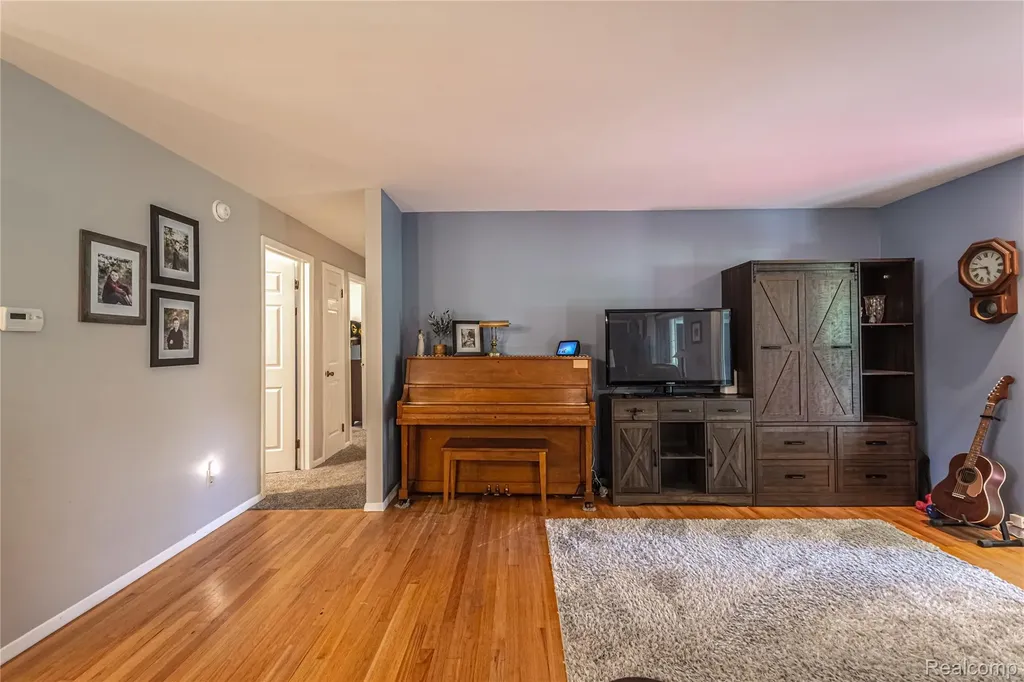3241 Simpson Road Fort Gratiot Charter Township MI 48059