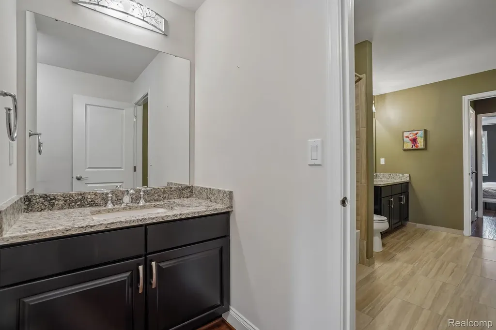 42832 Cardinal Way Novi City MI 48375
