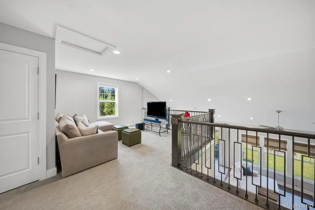 3898 Albatross Court Rochester Hills City MI 48309