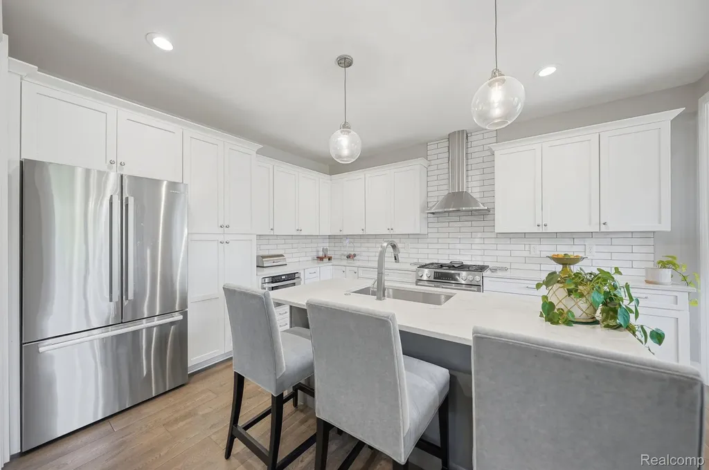 3898 Albatross Court Rochester Hills City MI 48309