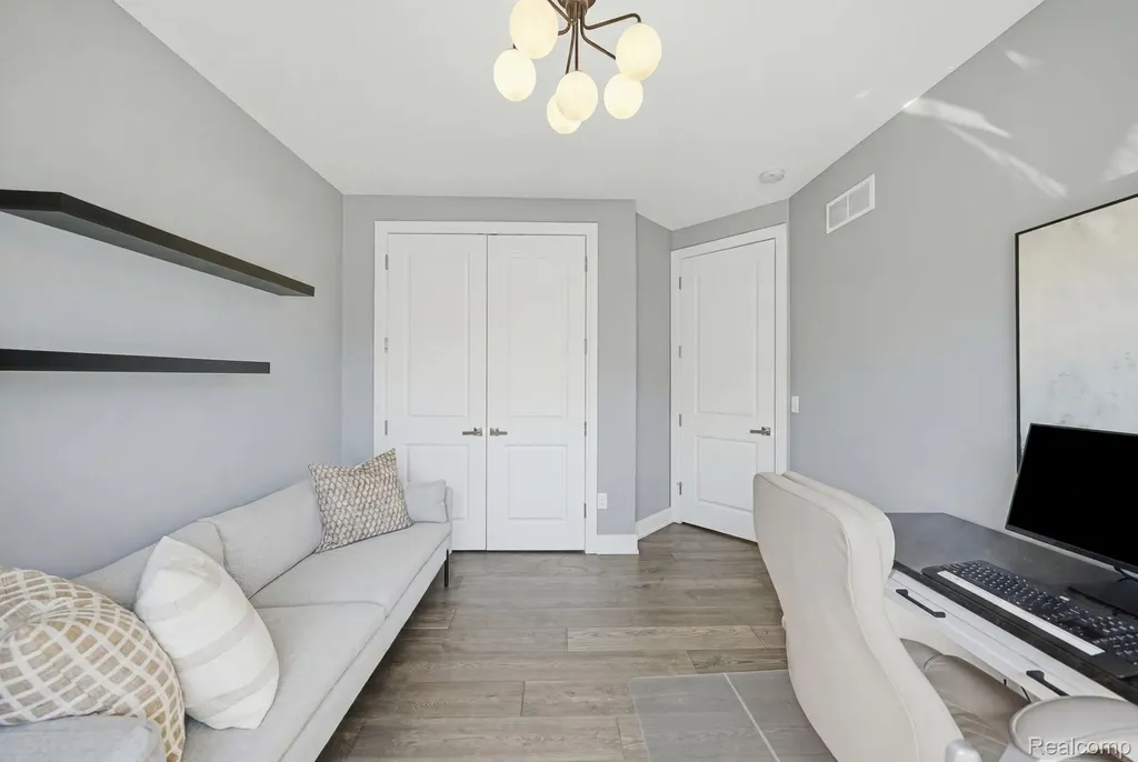 3898 Albatross Court Rochester Hills City MI 48309