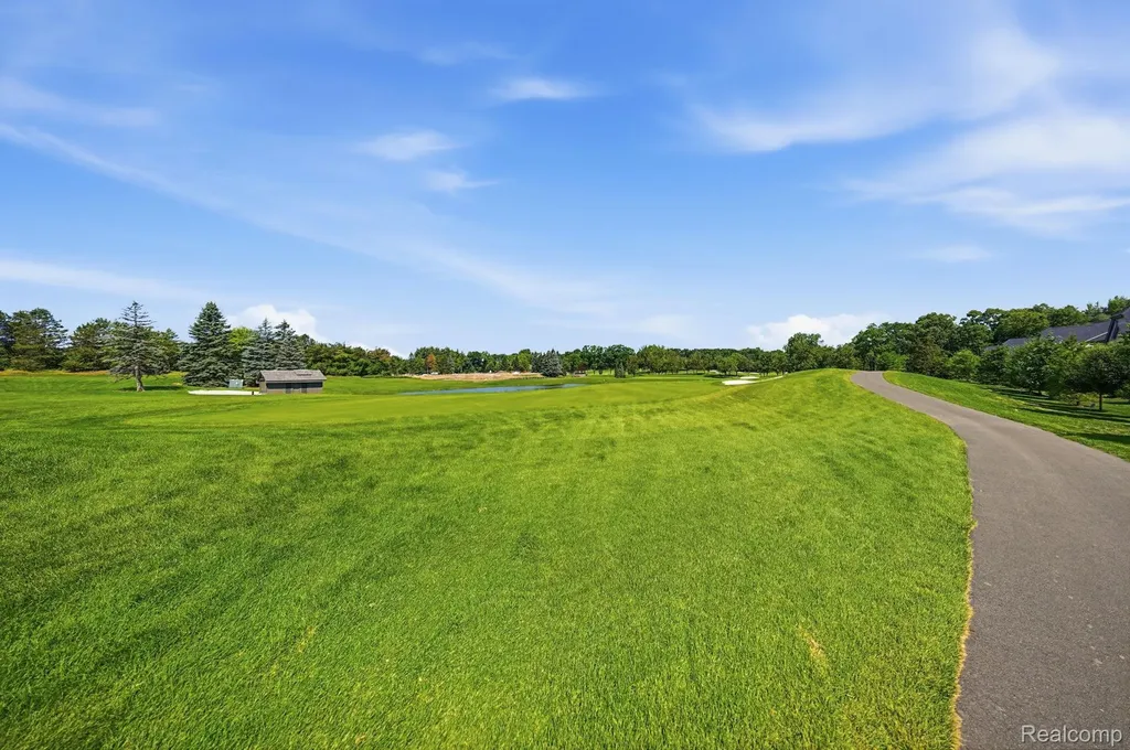 3898 Albatross Court Rochester Hills City MI 48309