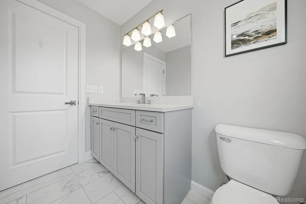 3898 Albatross Court Rochester Hills City MI 48309