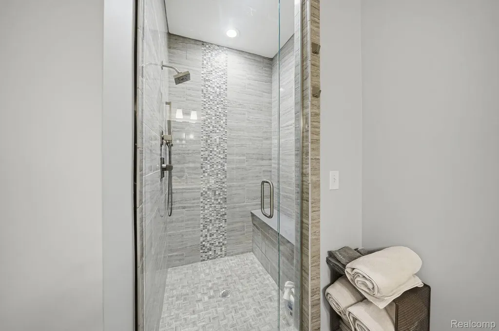 3898 Albatross Court Rochester Hills City MI 48309