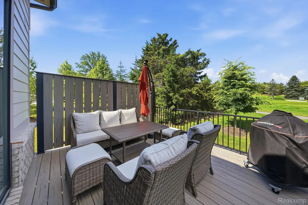 3898 Albatross Court Rochester Hills City MI 48309