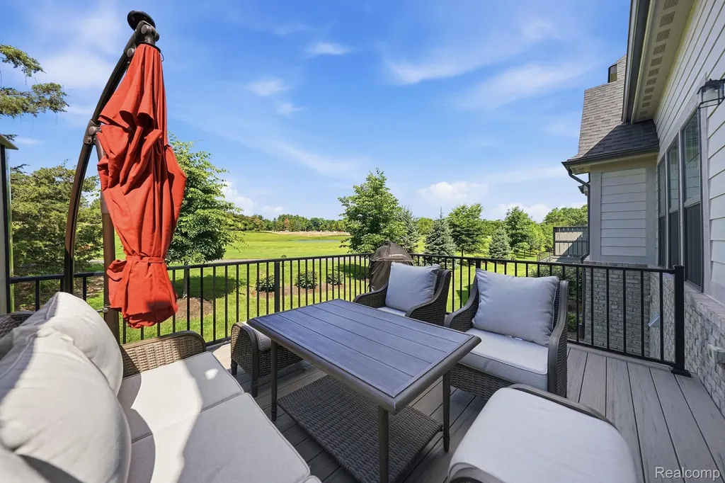 3898 Albatross Court Rochester Hills City MI 48309