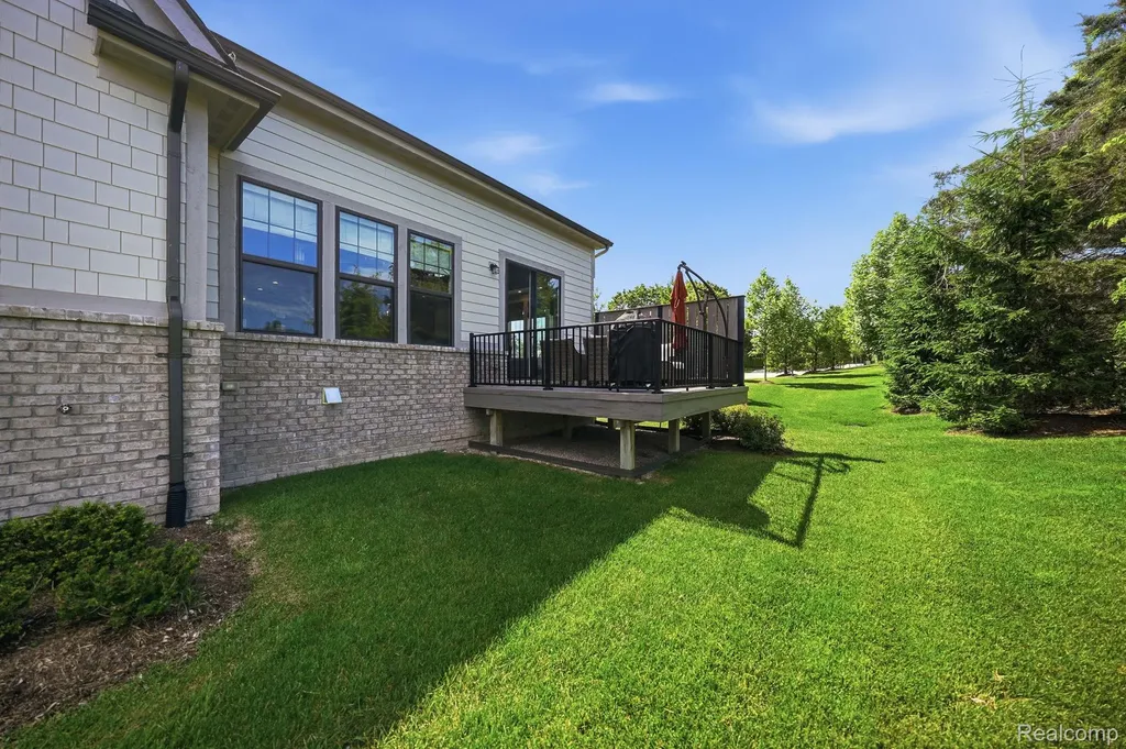 3898 Albatross Court Rochester Hills City MI 48309