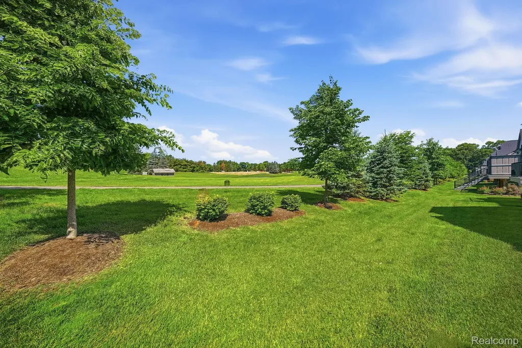 3898 Albatross Court Rochester Hills City MI 48309
