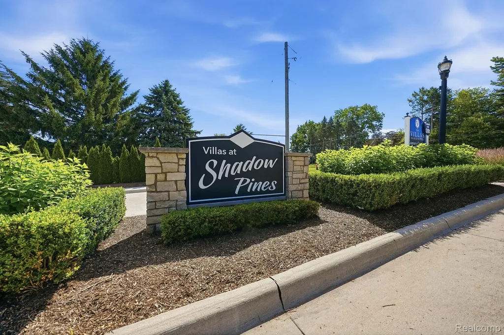 3898 Albatross Court Rochester Hills City MI 48309